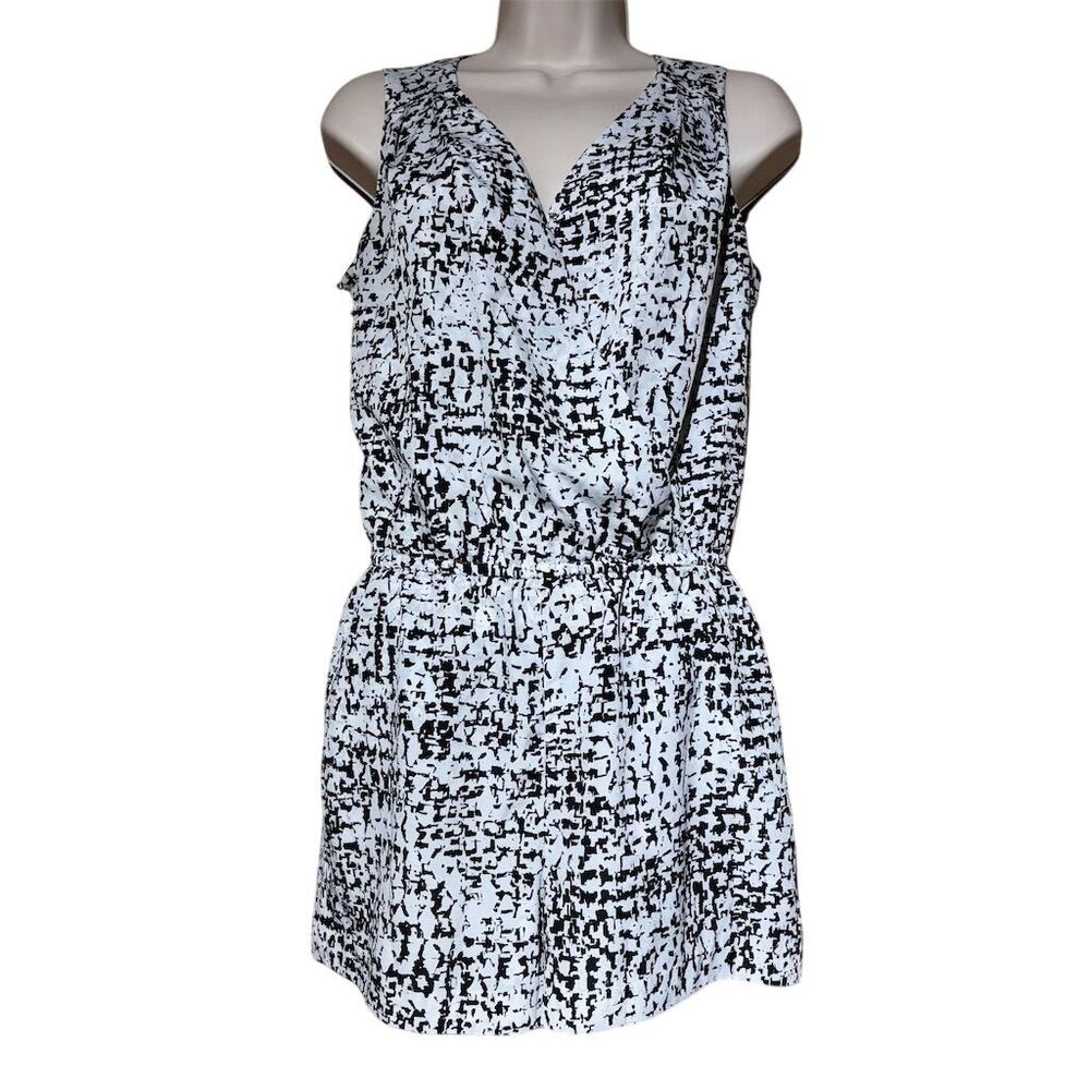 White House Black Market Women's Geometric V-Neck Romper Size 0